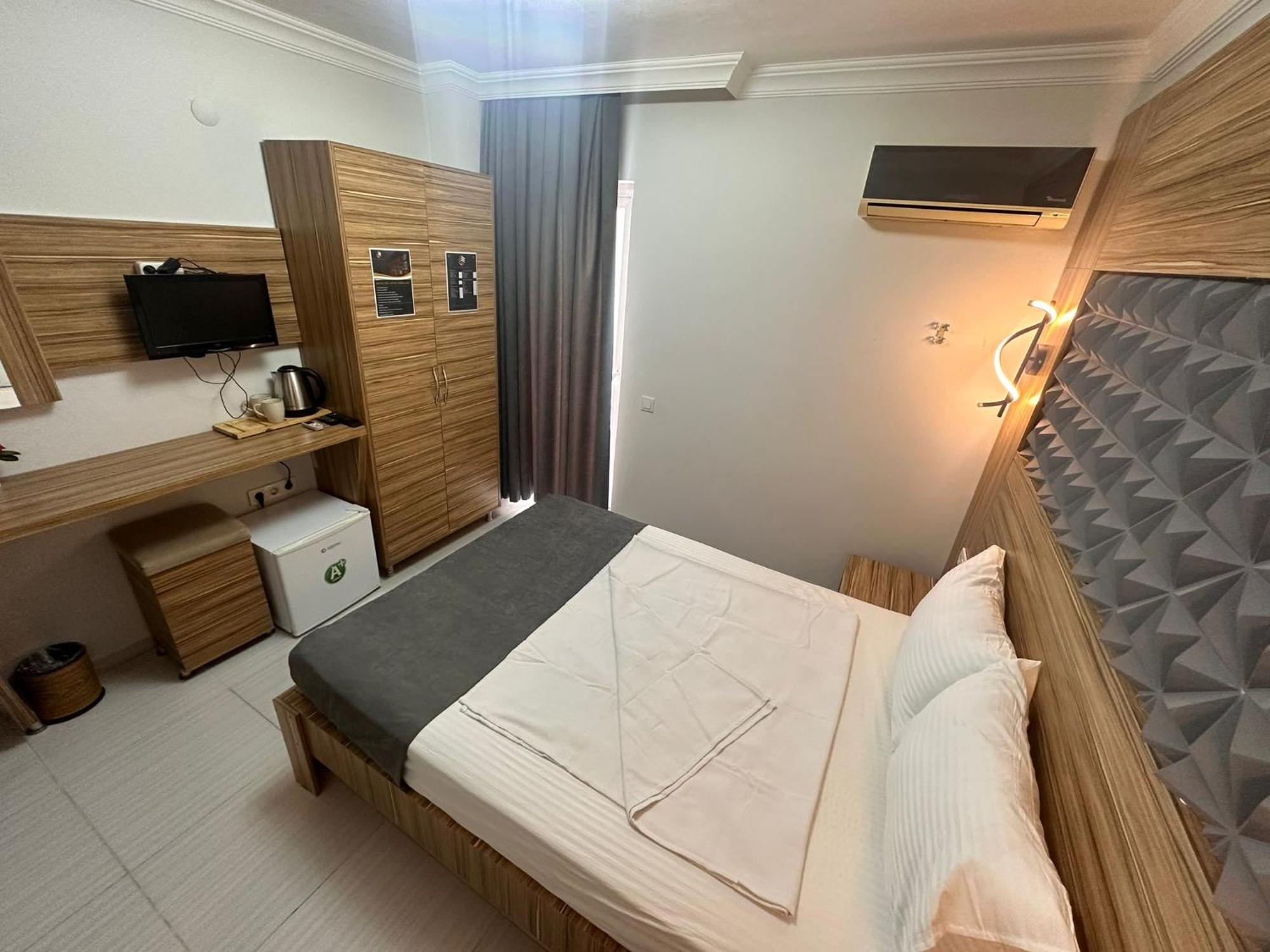 Royal Ezel Hotel Antalya Exteriör bild