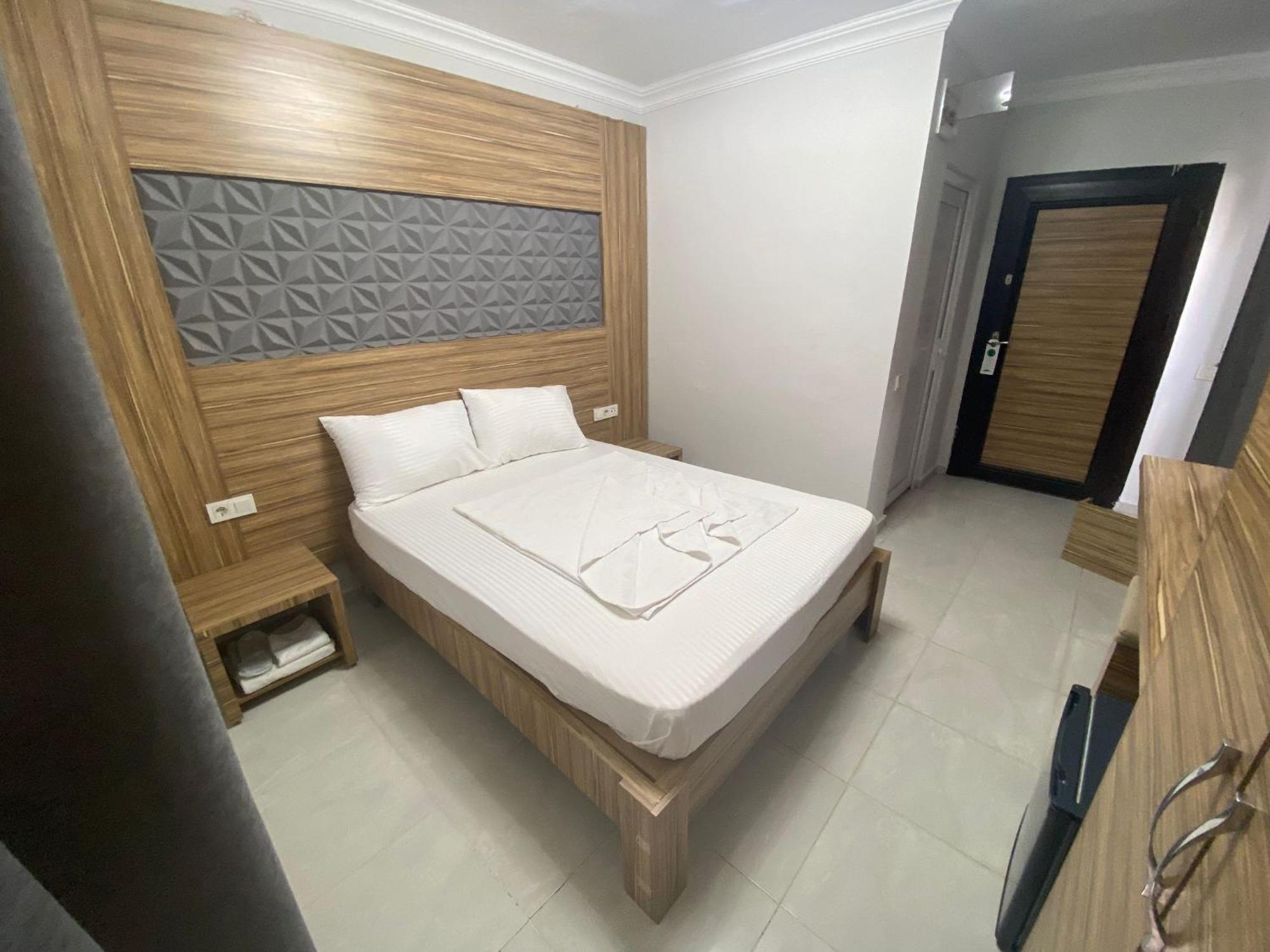 Royal Ezel Hotel Antalya Exteriör bild